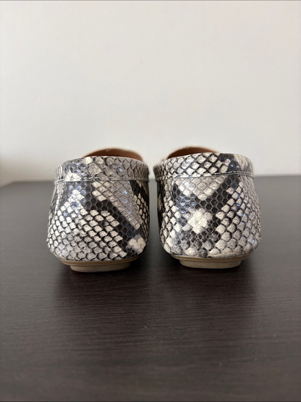 Women’s Calvin Klein Snake-Print Loafers - Size 7.5 - Picture 4 of 8